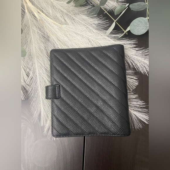 May Paper Co Personal Wide Ring Leather Quilted Agenda Cover | Liquorice (Black) - Picture 4 of 5